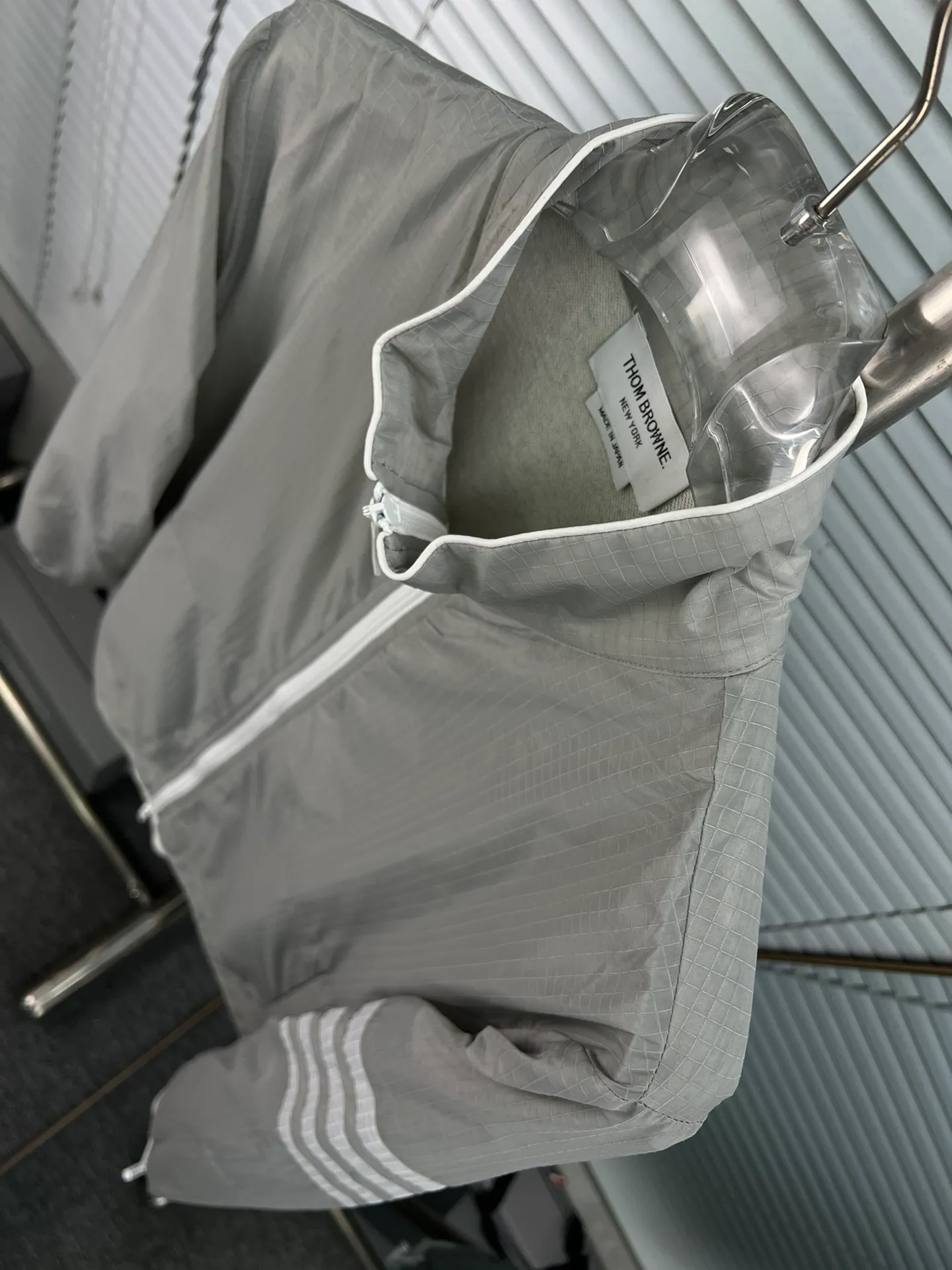 THOM BROWNE 2024 New Arrival ， ，Breathable ， ； ， Classic ：Gray Navy Blue White Sizes：1.2.3.4.5
